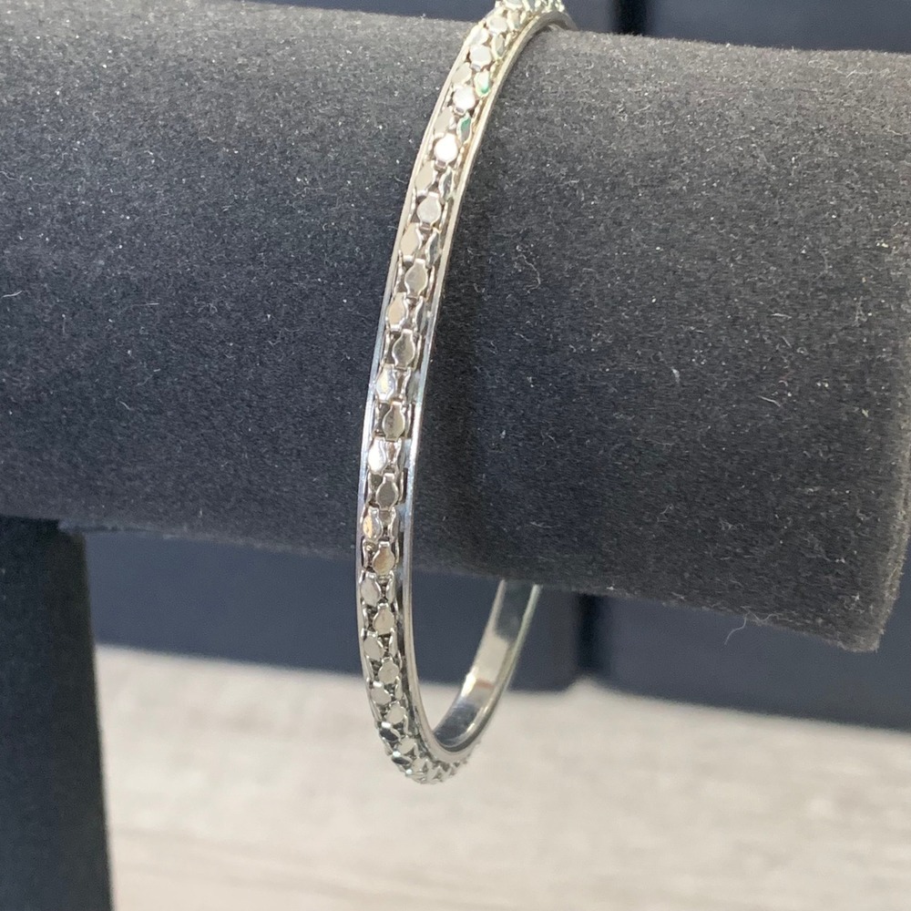 Silver Tone Textured Honeycomb Pattern Slip On Bangle Bracelet 8.5 Inch